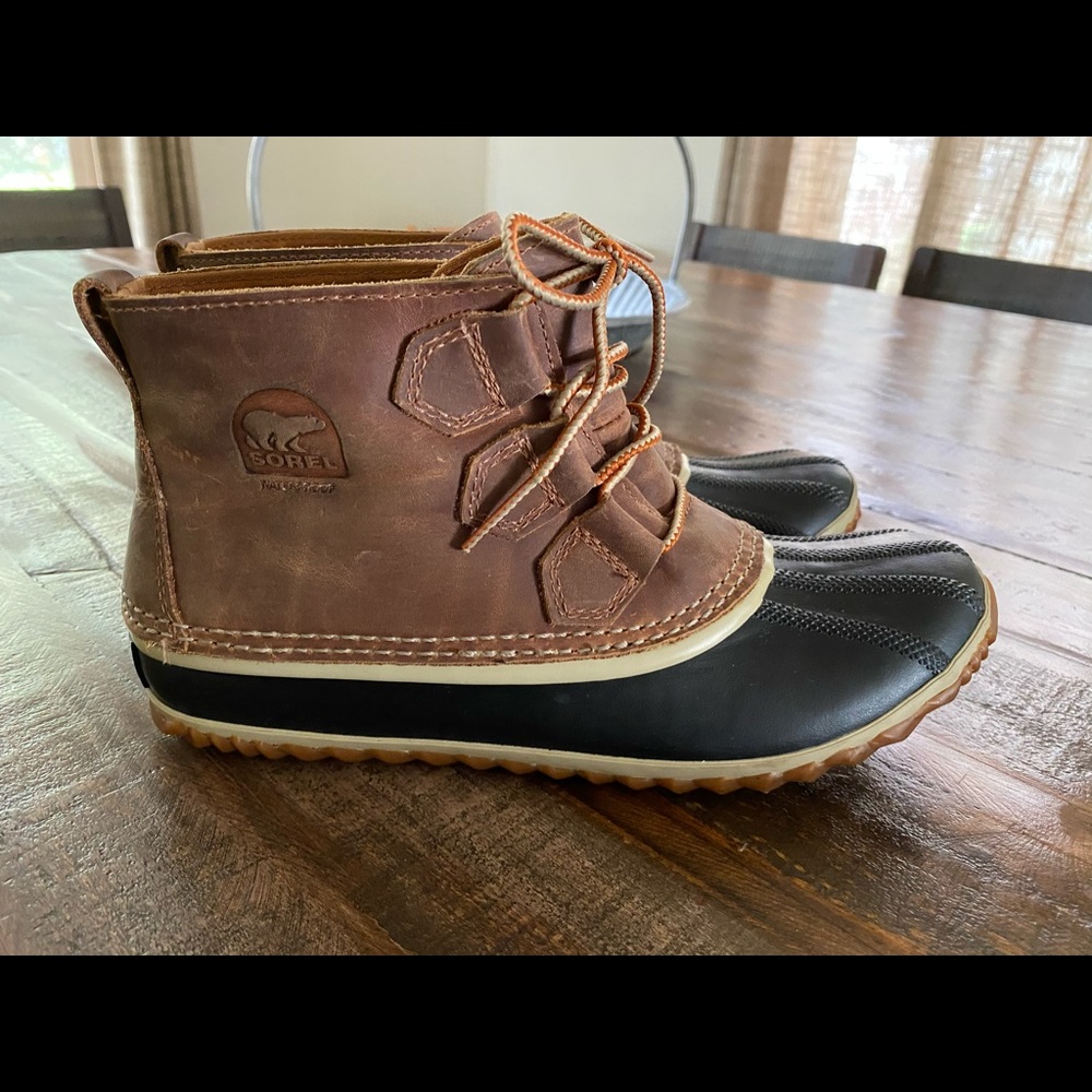 Sorel duck boot